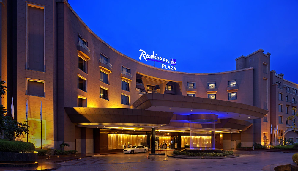 Radisson Blu Noida Russian Spa | Hotel In-Room Massage Service